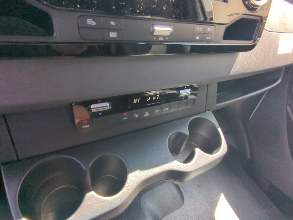Used 2026 Mercedes-Benz Sprinter 3500 image 7