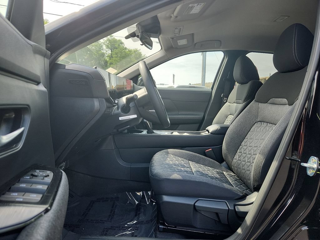 New 2026 Nissan Kicks SV AWD/4WD image 6