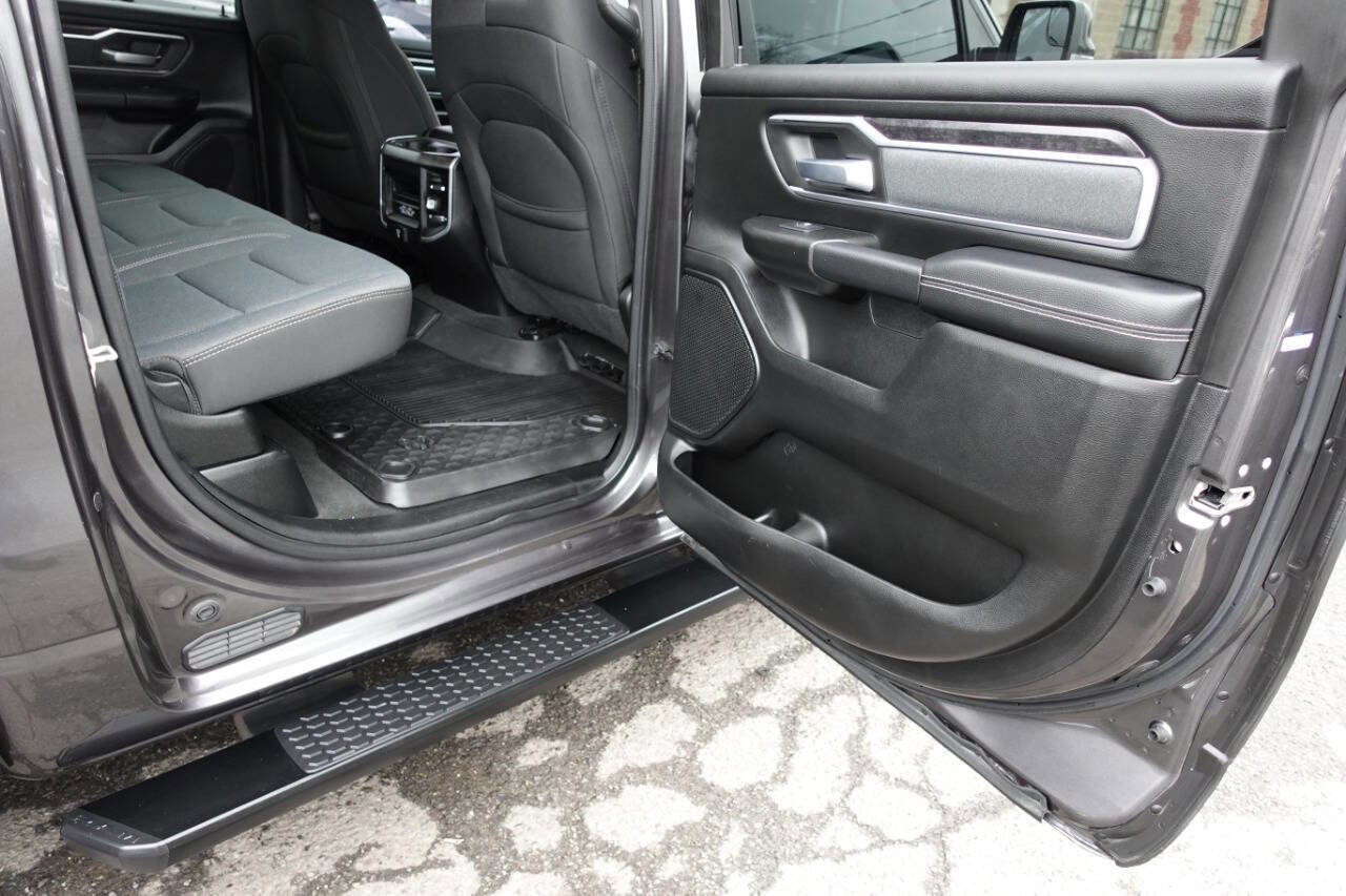 Used 2022 RAM 1500 Big Horn AWD/4WD image 29