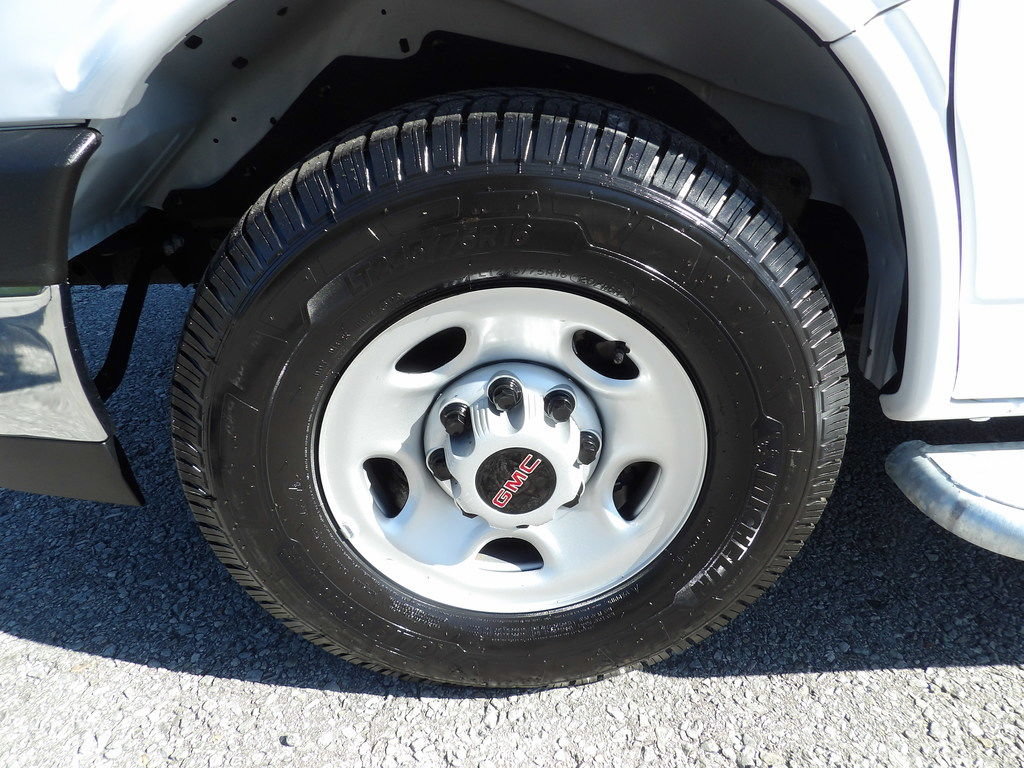 Used 2024 GMC Savana 2500 w/ Driver Convenience Package RWD image 49