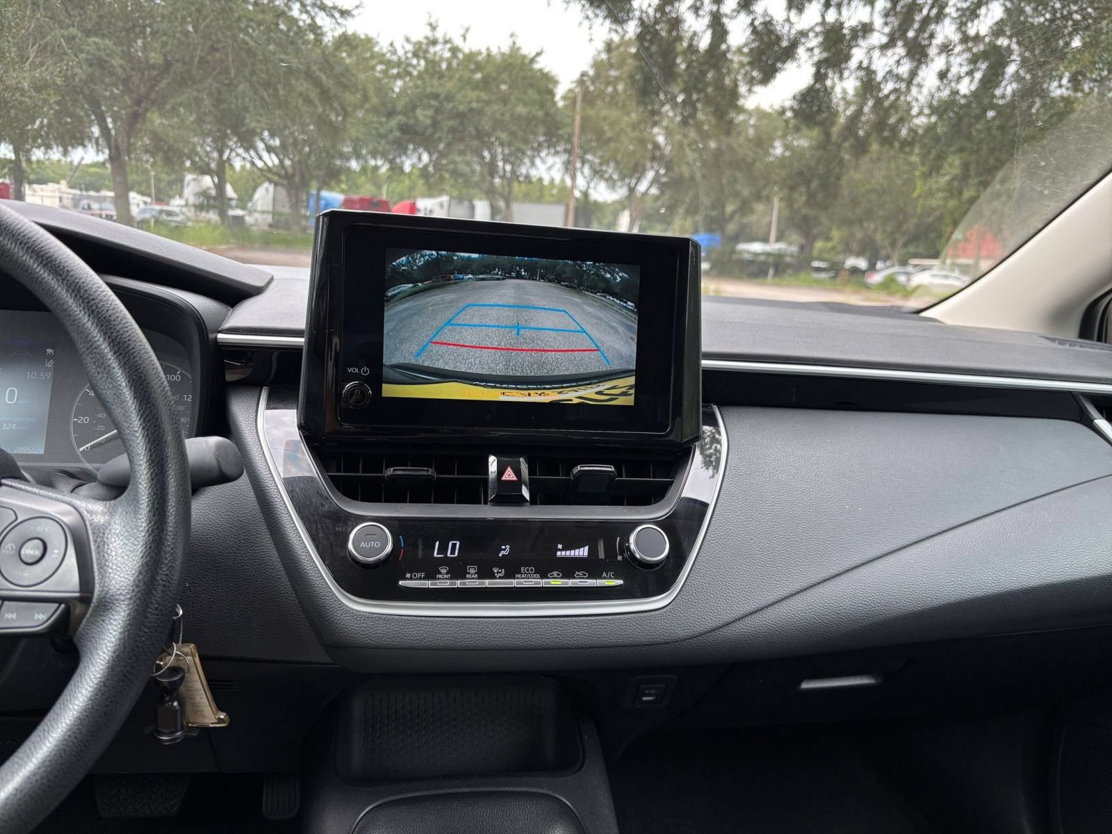 Used 2025 Toyota Corolla LE FWD image 16