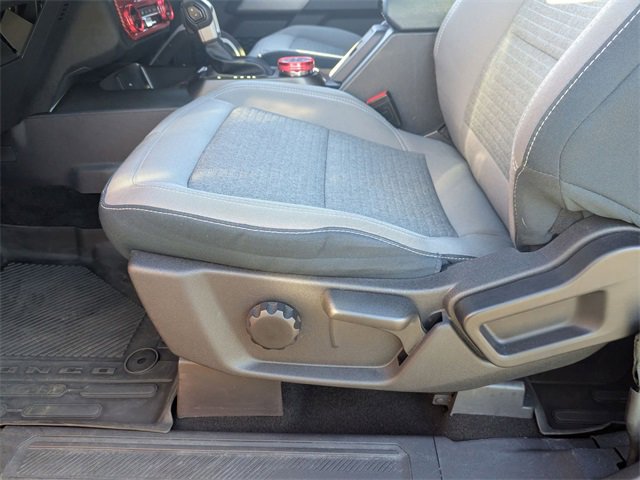 Used 2023 Ford Bronco Outer Banks image 14