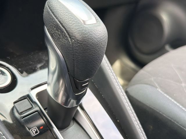 Used 2018 Nissan Kicks SV FWD image 22