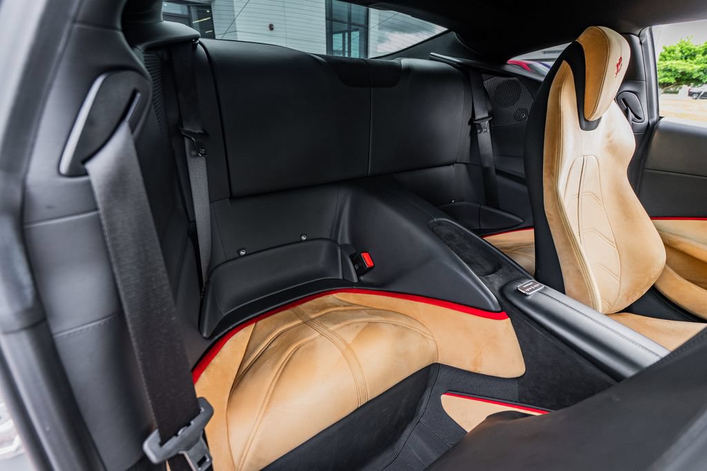 Used 2022 Ferrari Roma RWD image 39