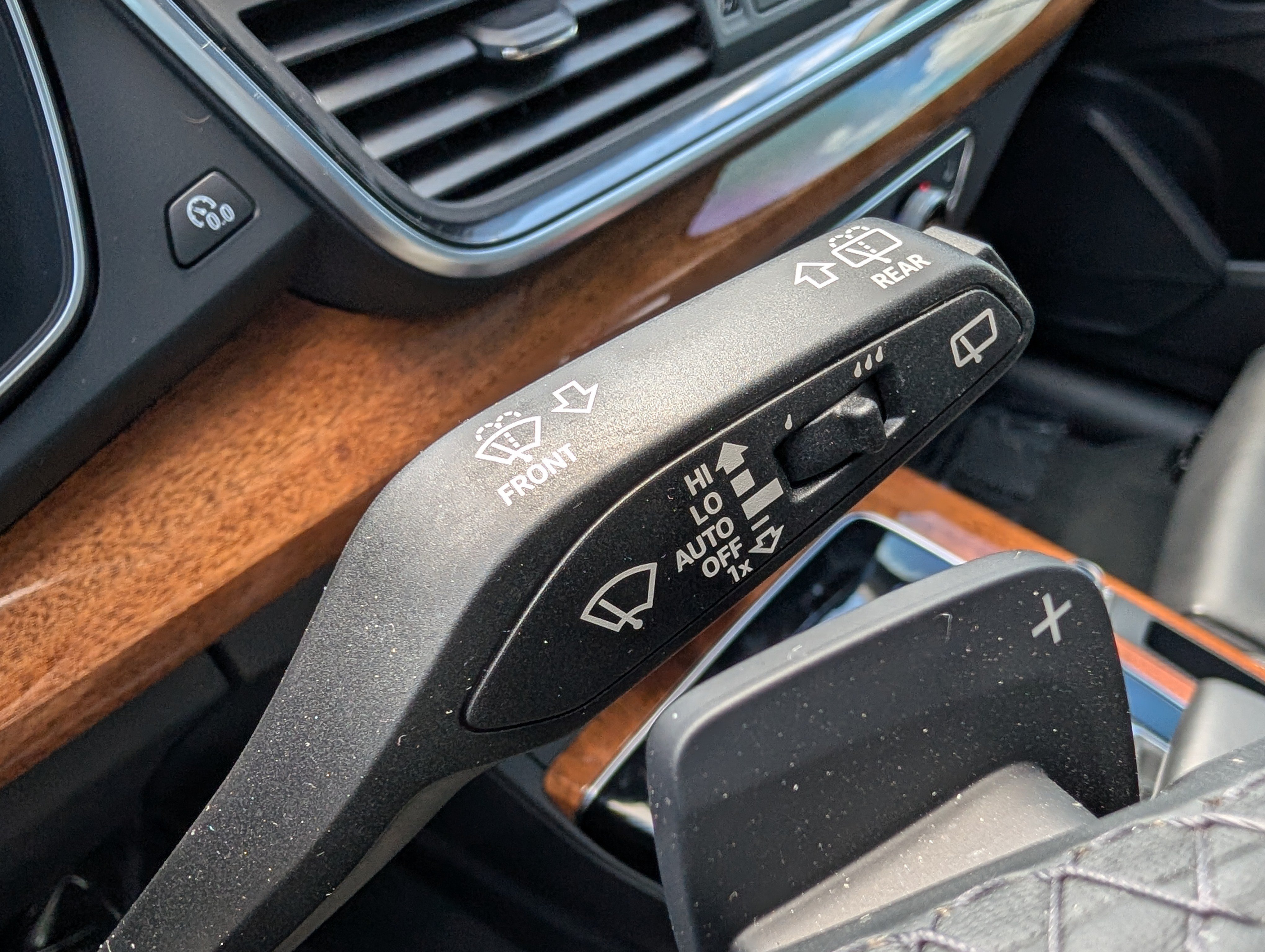 Used 2023 Audi Q5 e Premium w/ Convenience Package AWD/4WD image 28