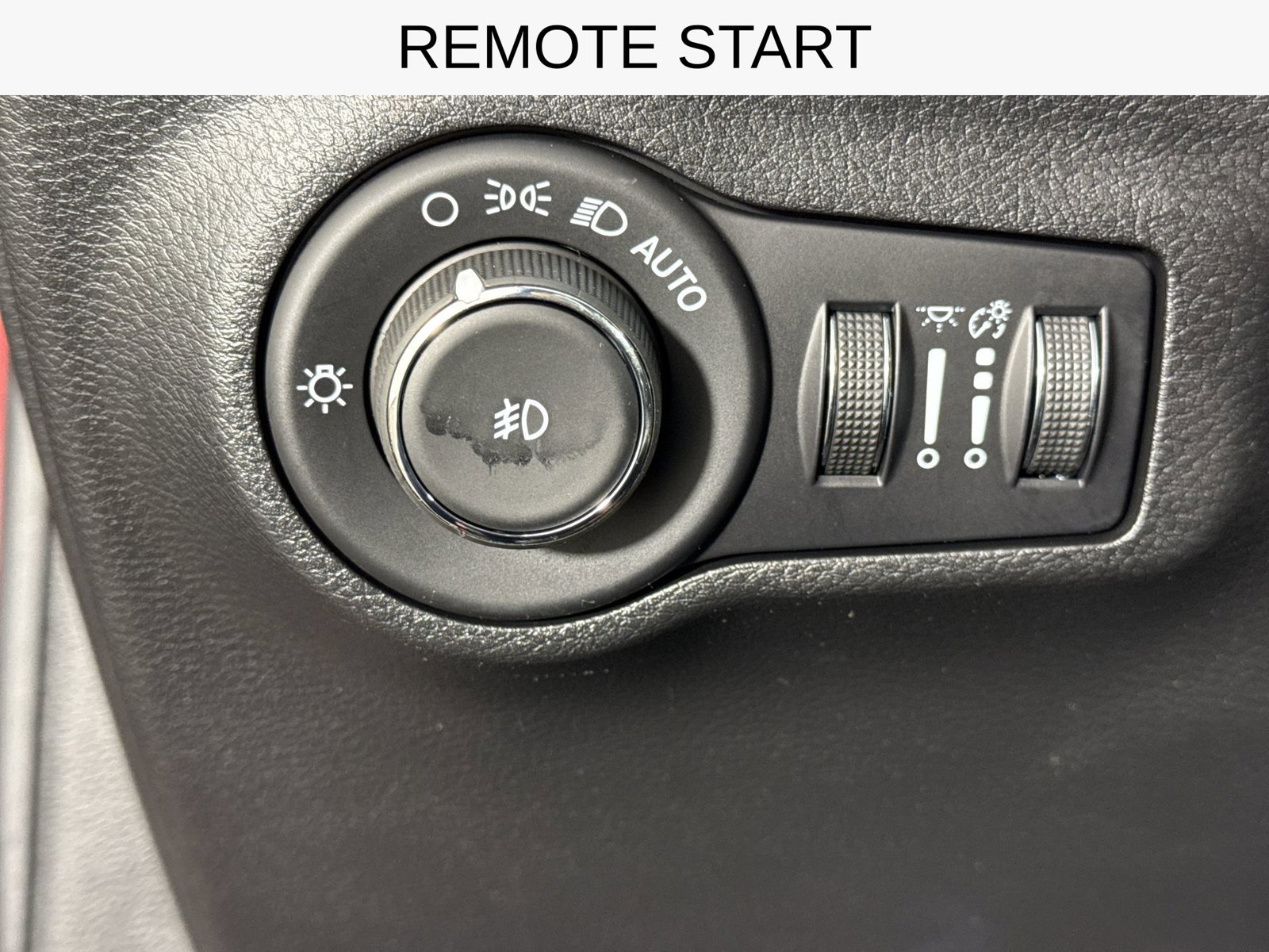 Used 2021 Jeep Compass Latitude w/ Sun and Sound Group AWD/4WD image 16
