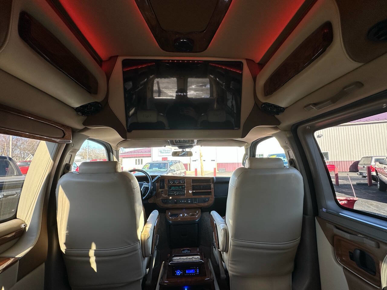 Used 2015 Chevrolet Express 2500 image 15