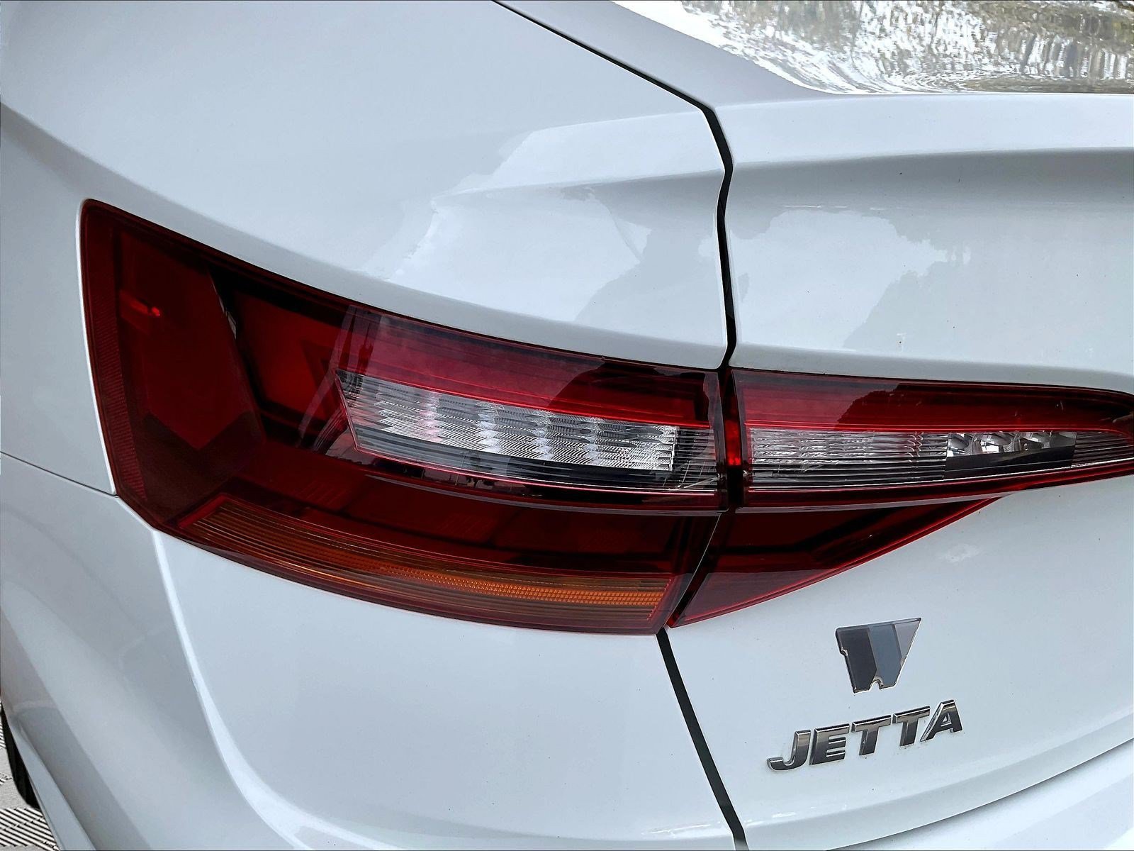 Used 2019 Volkswagen Jetta SE w/ Cold Weather Package FWD image 22