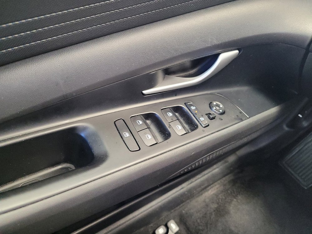 Used 2024 Hyundai Elantra SEL FWD image 27
