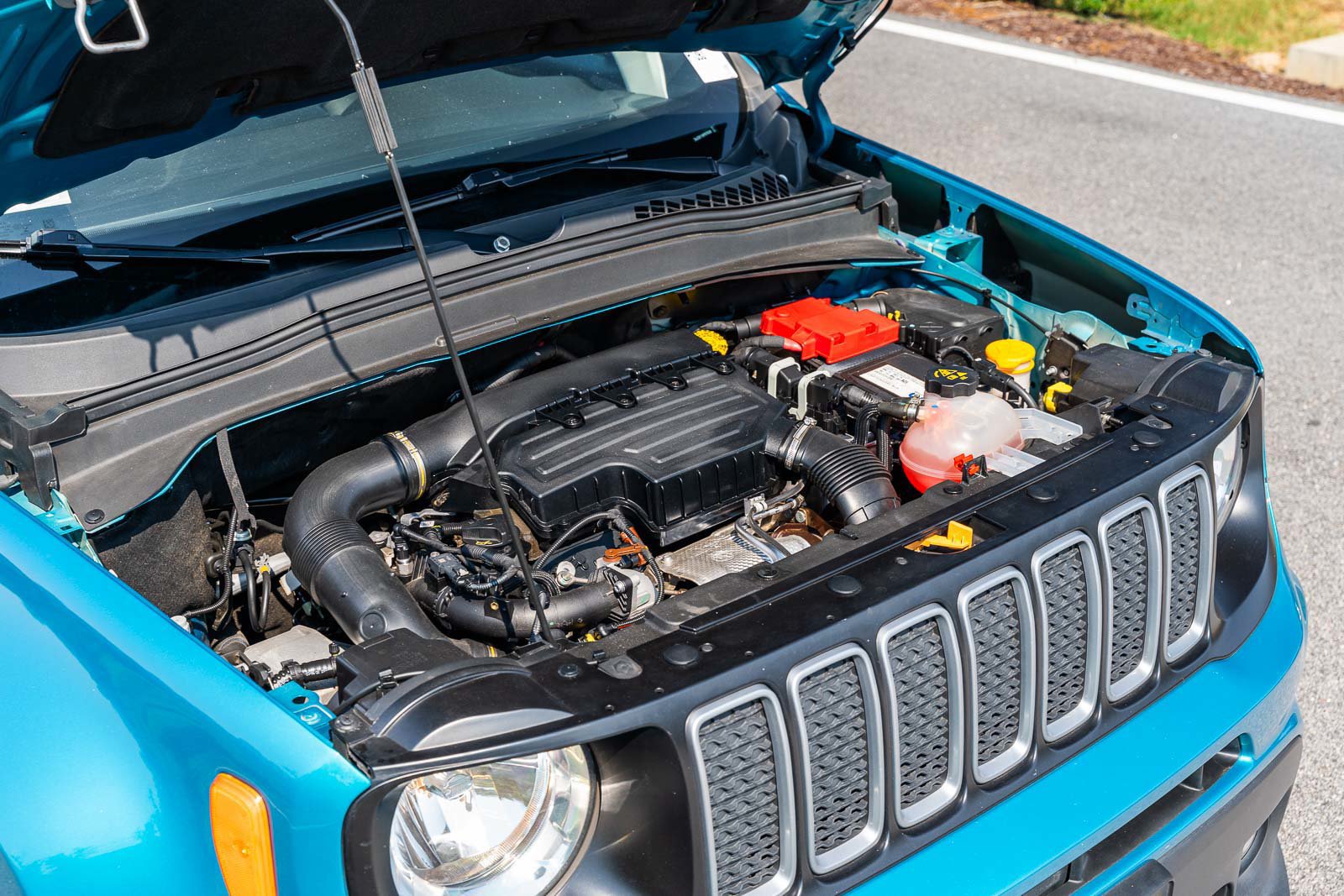 Used 2022 Jeep Renegade Latitude AWD/4WD image 20