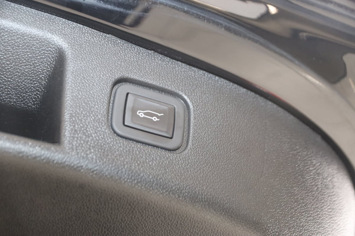 Used 2024 Chevrolet Blazer EV LT AWD/4WD image 41