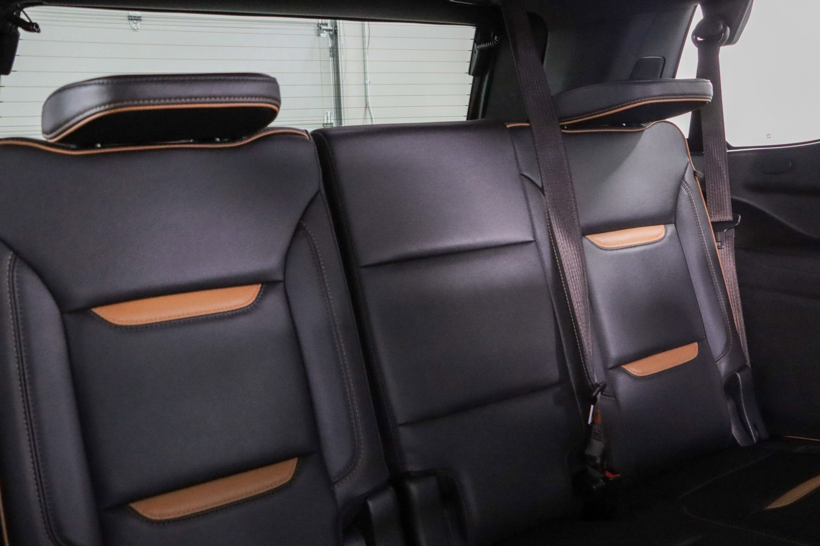 Used 2022 GMC Yukon AT4 AWD/4WD image 33