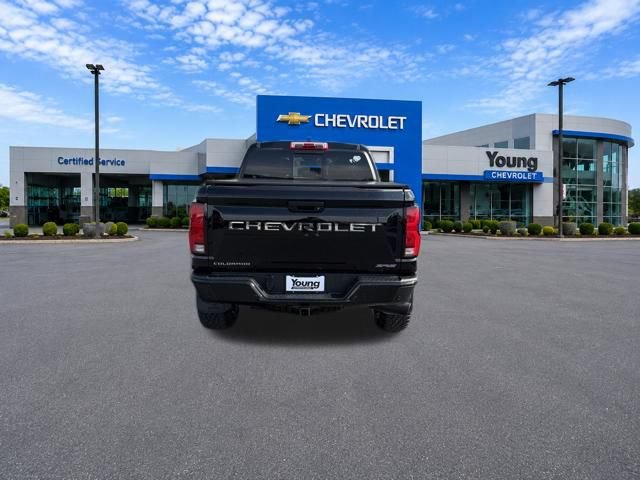 Used 2025 Chevrolet Colorado ZR2 w/ Technology Package AWD/4WD image 6