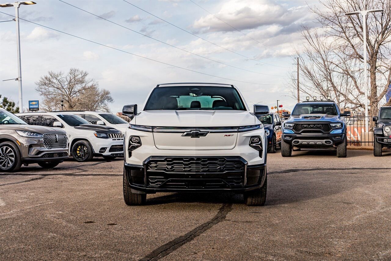 Used 2024 Chevrolet Silverado EV RST image 2
