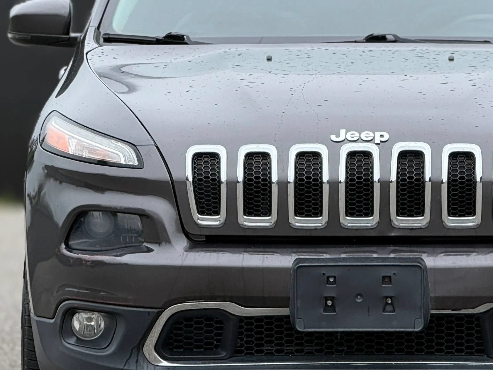 Used 2016 Jeep Cherokee Limited AWD/4WD image 11