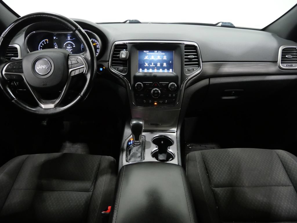 Used 2021 Jeep Grand Cherokee Laredo AWD/4WD image 10