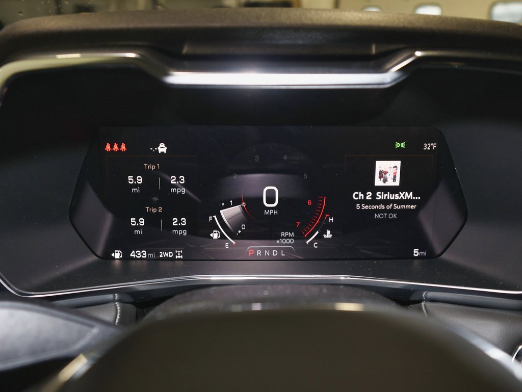 New 2026 GMC Canyon Elevation w/ Convenience Package image 16