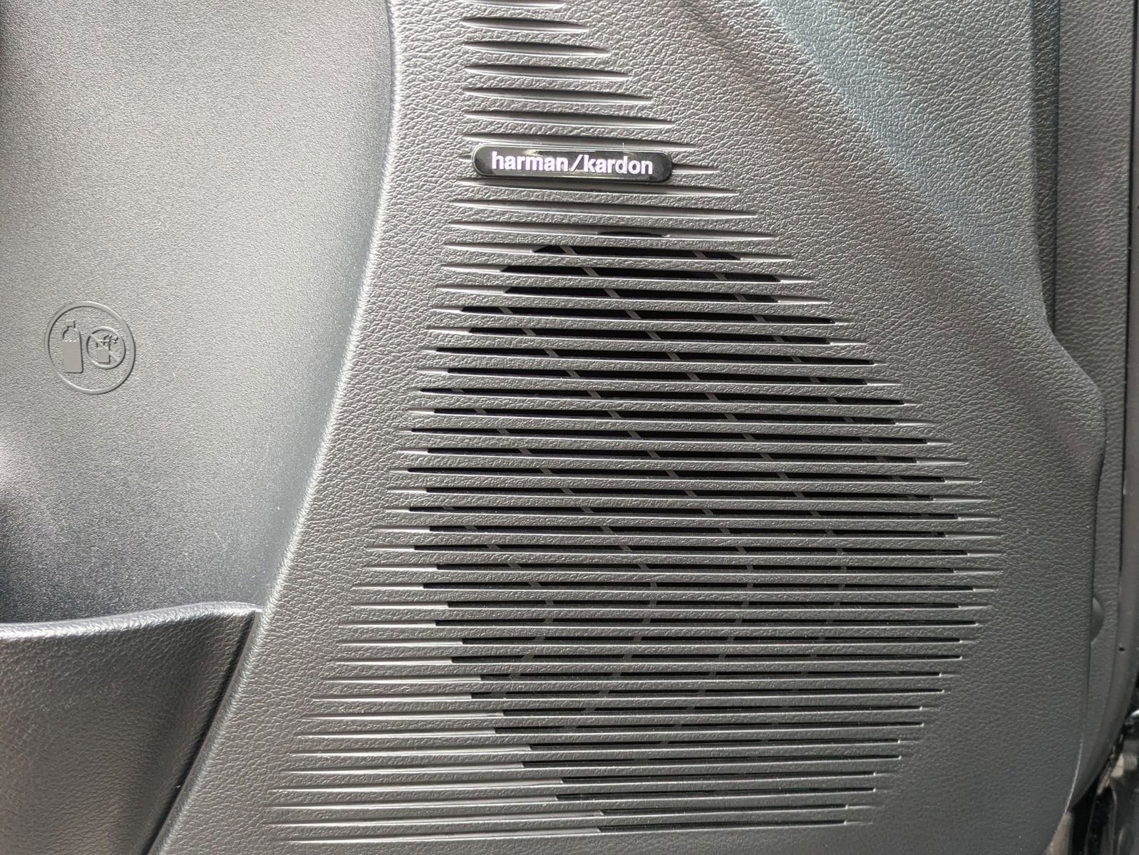 Used 2016 Dodge Challenger SRT Hellcat image 29