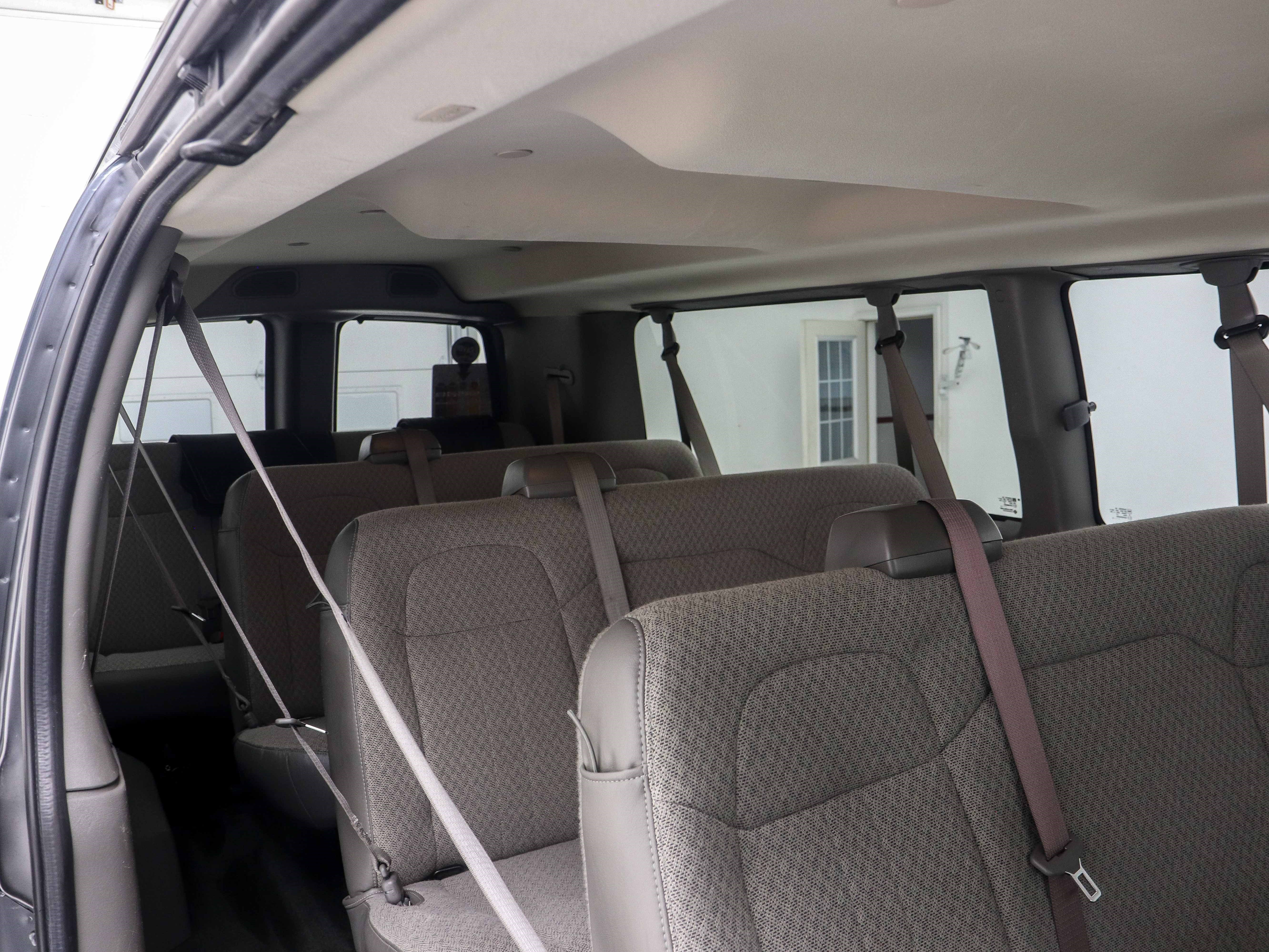 Used 2016 Chevrolet Express 3500 LT w/ LT Preferred Equipment Group RWD image 12