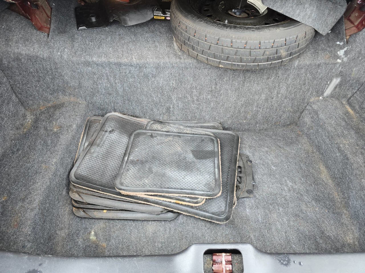 Used 2001 Mercury Grand Marquis GS image 21