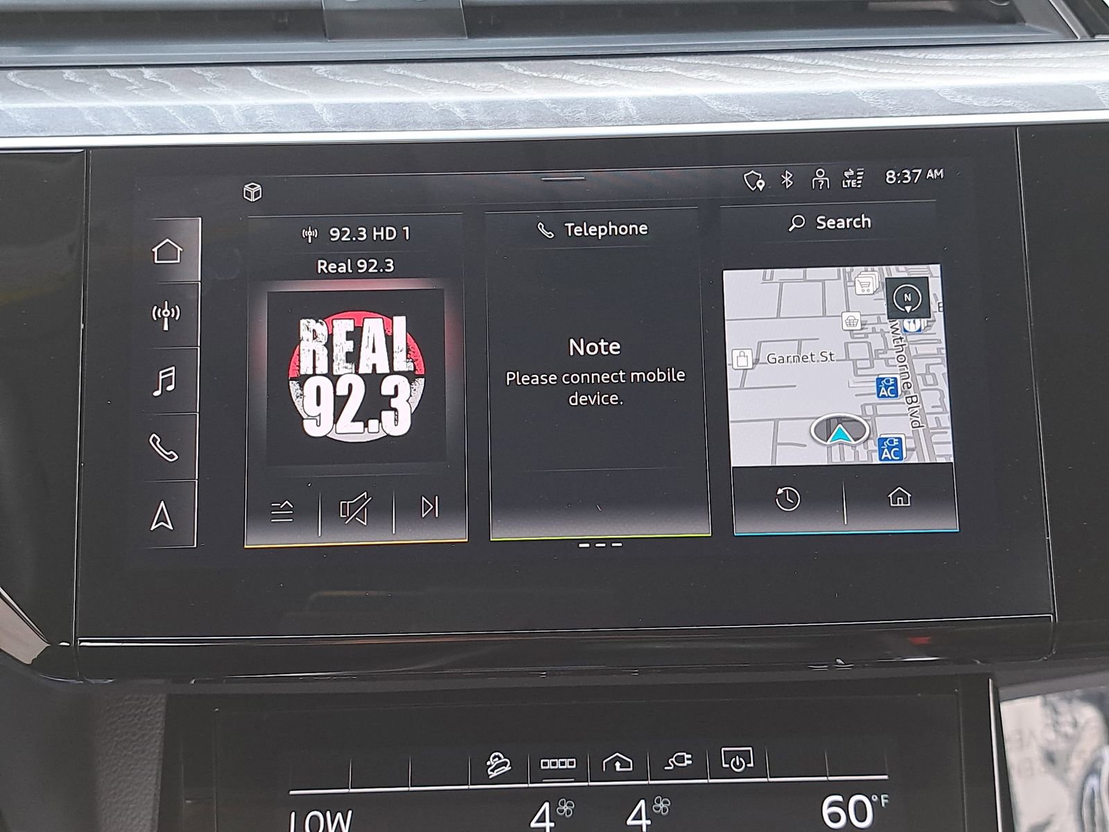 Used 2024 Audi Q8 e-tron Premium Plus w/ Premium Plus Package image 23