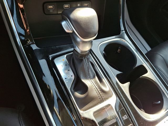 Used 2024 Kia Carnival EX image 14