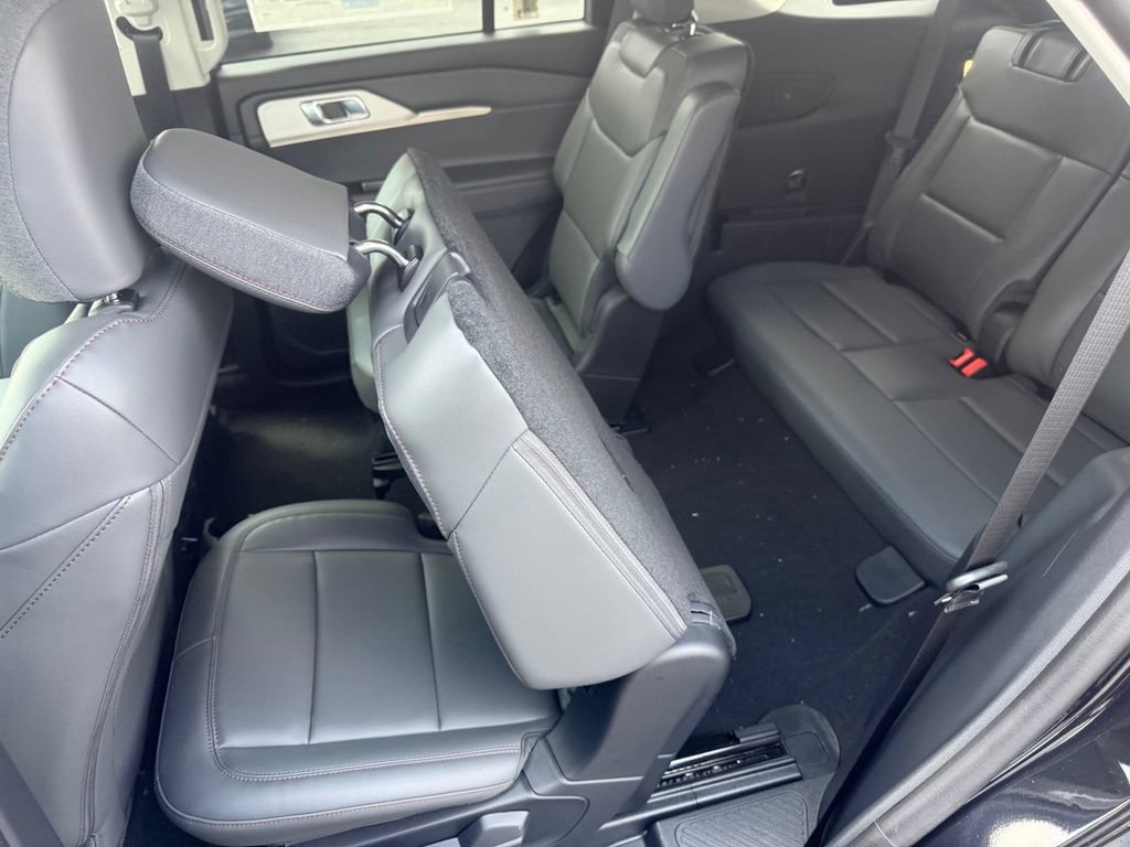 New 2026 Ford Explorer Active w/ Active Comfort Package AWD/4WD image 34