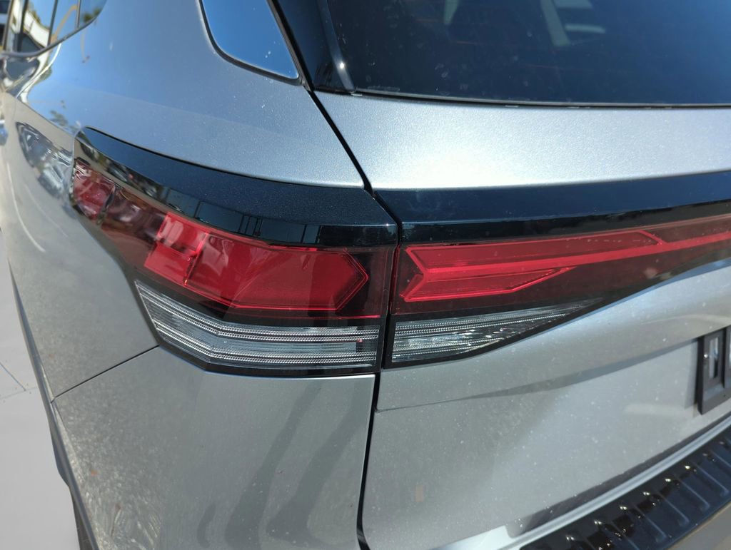 New 2026 Volkswagen Tiguan S image 18