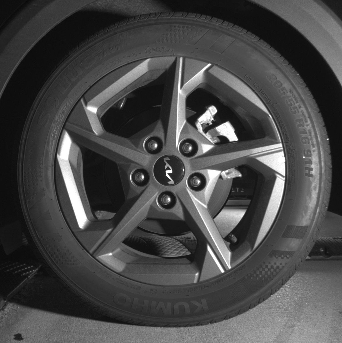 Used 2025 Kia K4 LXS image 14