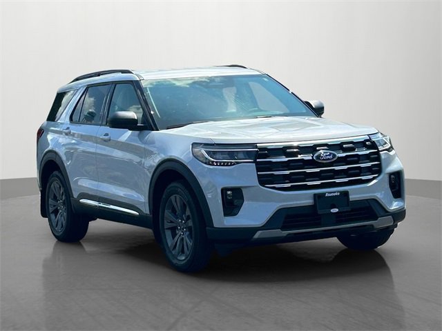New 2025 Ford Explorer Active w/ Active Comfort Package image 3