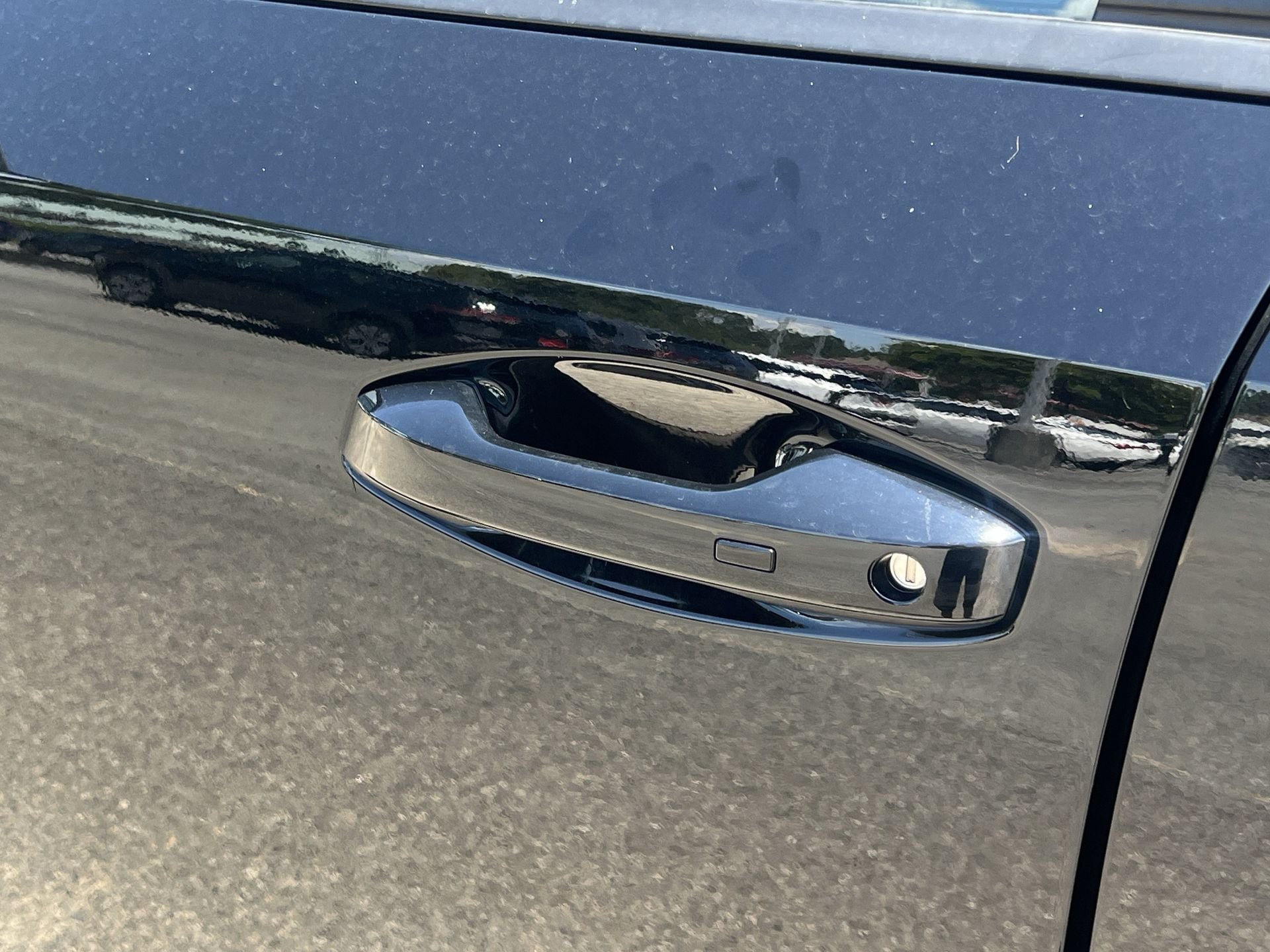 Used 2025 Nissan Kicks SV FWD image 28