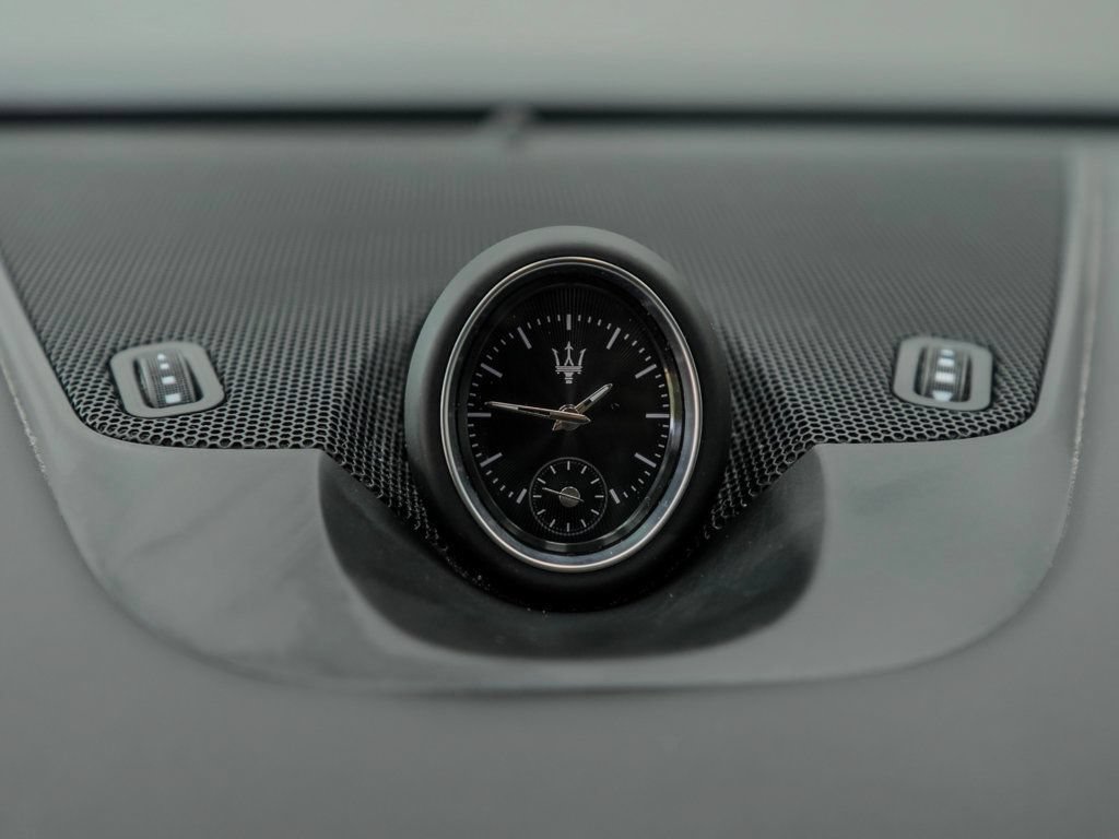 Used 2022 Maserati Levante Modena AWD/4WD image 22