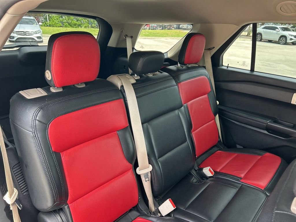 Used 2020 Ford Explorer 2WD w/ Class III Trailer Tow Package image 43