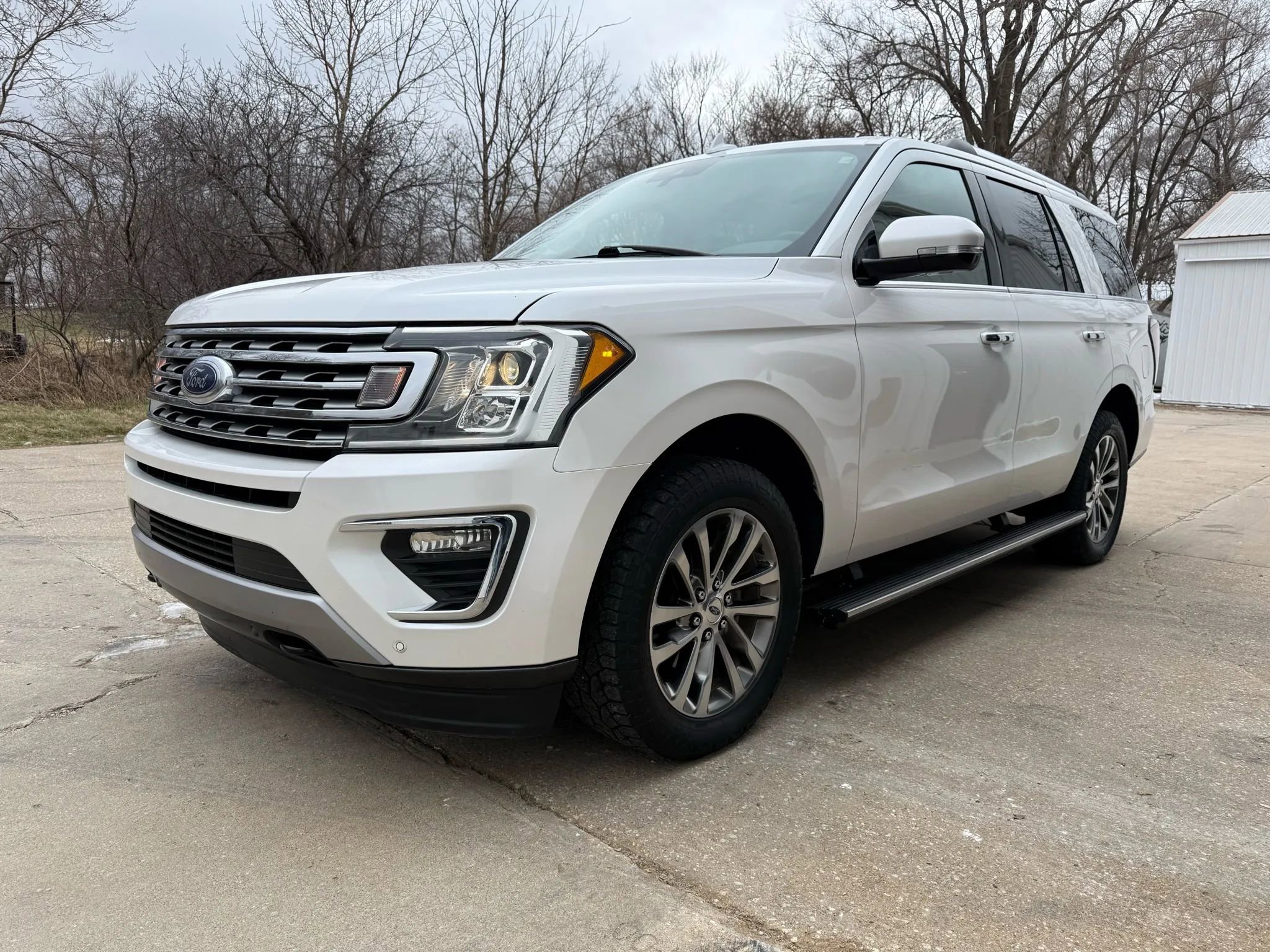 Used 2018 Ford Expedition Limited w/ Equipment Group 301A image 4