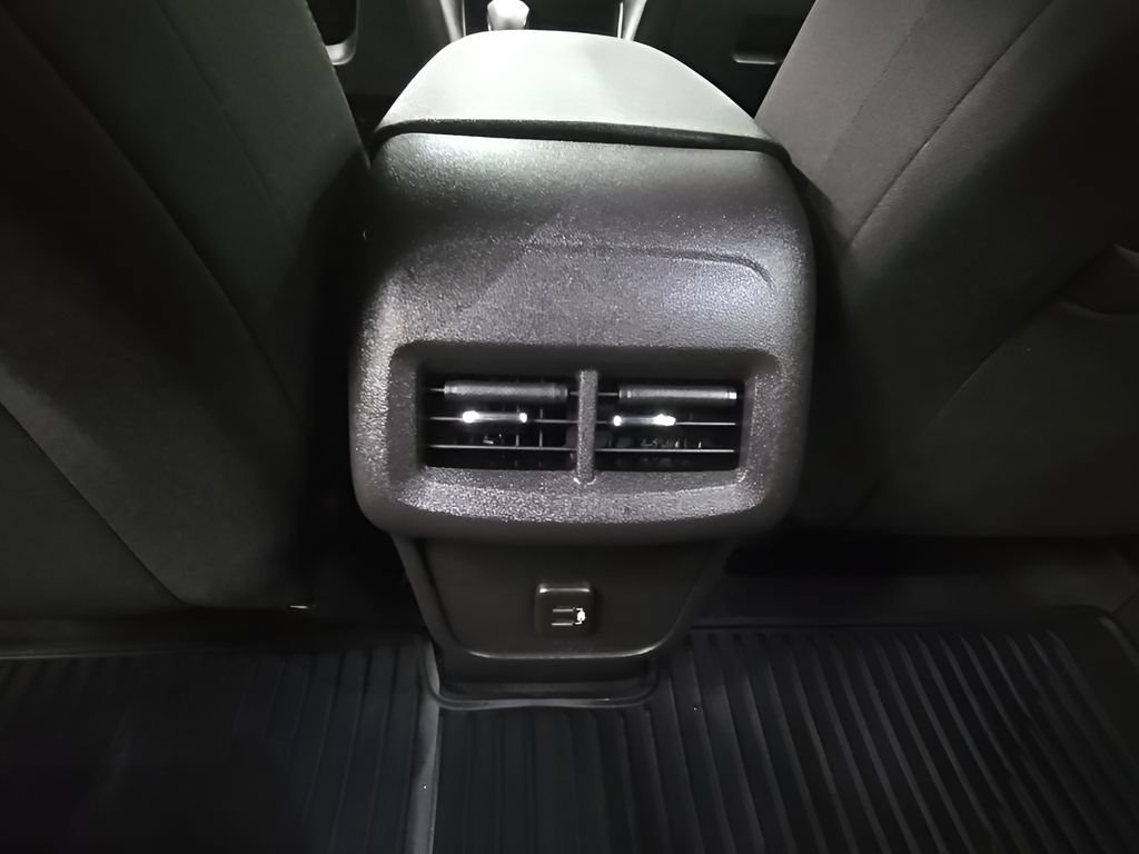 Used 2024 Chevrolet Equinox LT w/ Driver Convenience Package AWD/4WD image 28