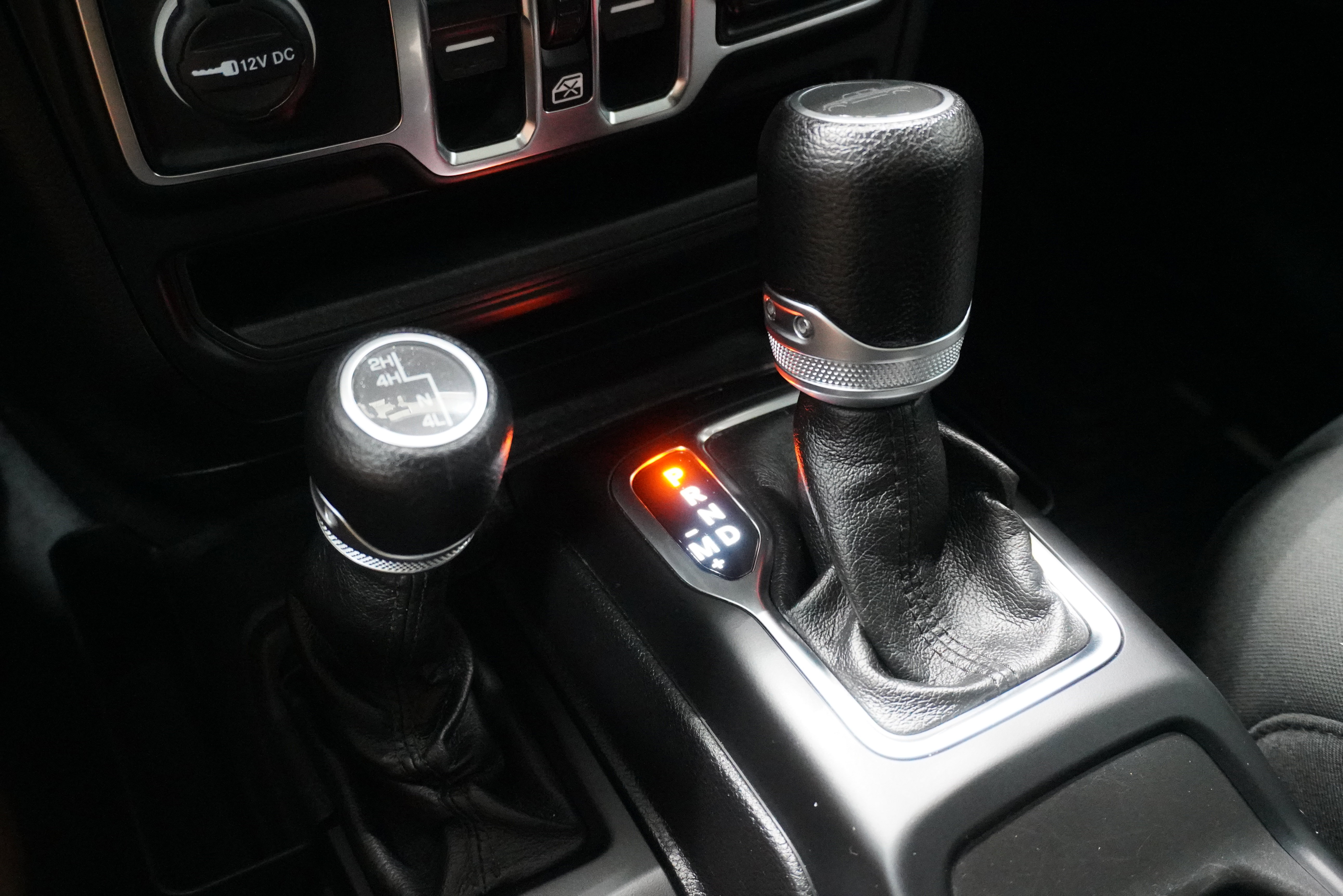 Used 2021 Jeep Gladiator Sport image 22