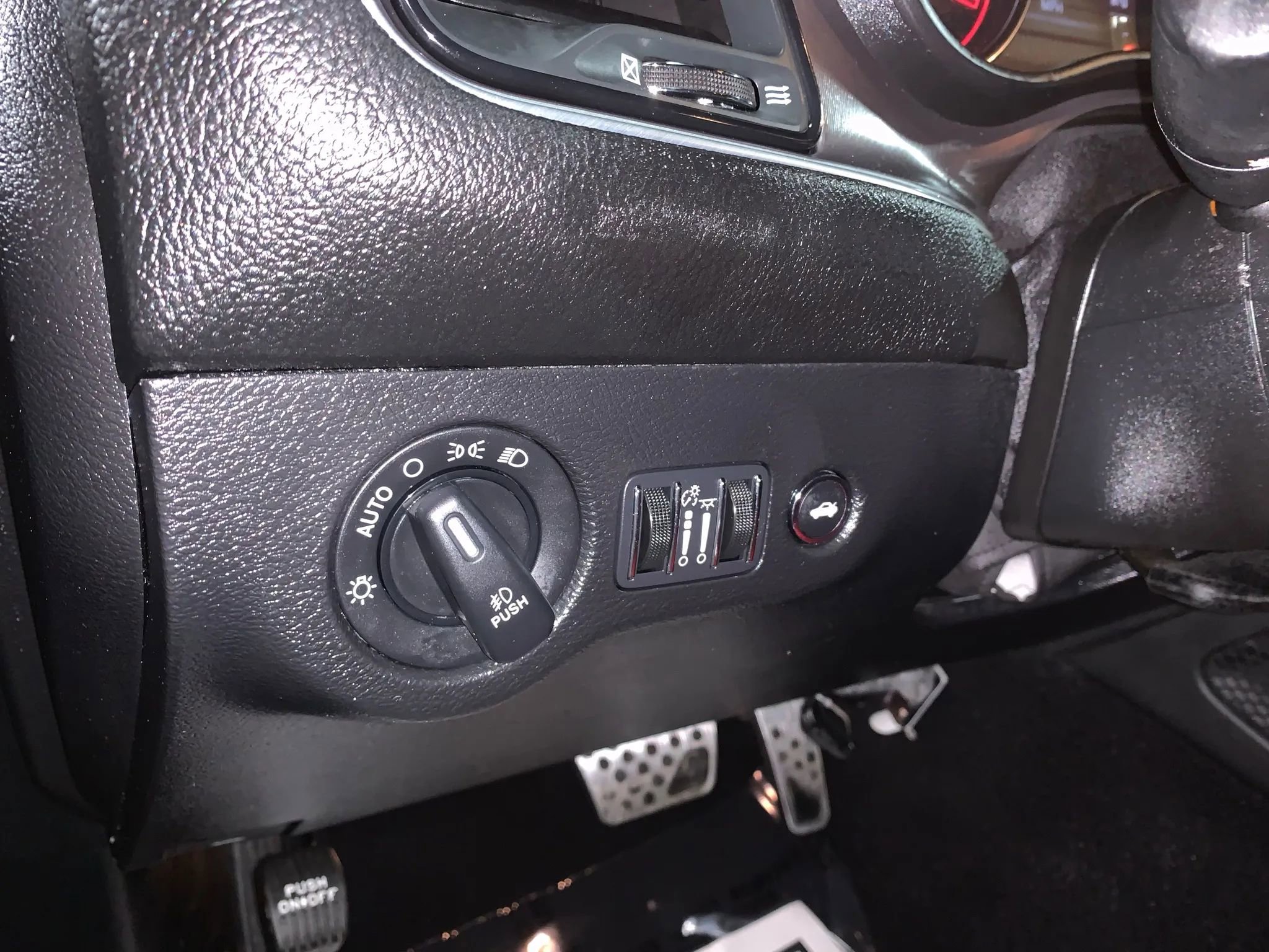 Used 2021 Dodge Challenger R/T RWD image 17