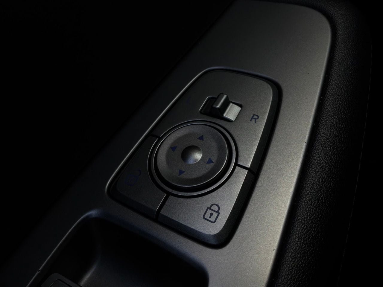 Used 2025 Hyundai Palisade SEL FWD image 27