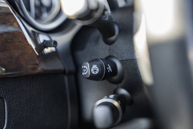 Used 2015 Mercedes-Benz ML 350 4MATIC image 40