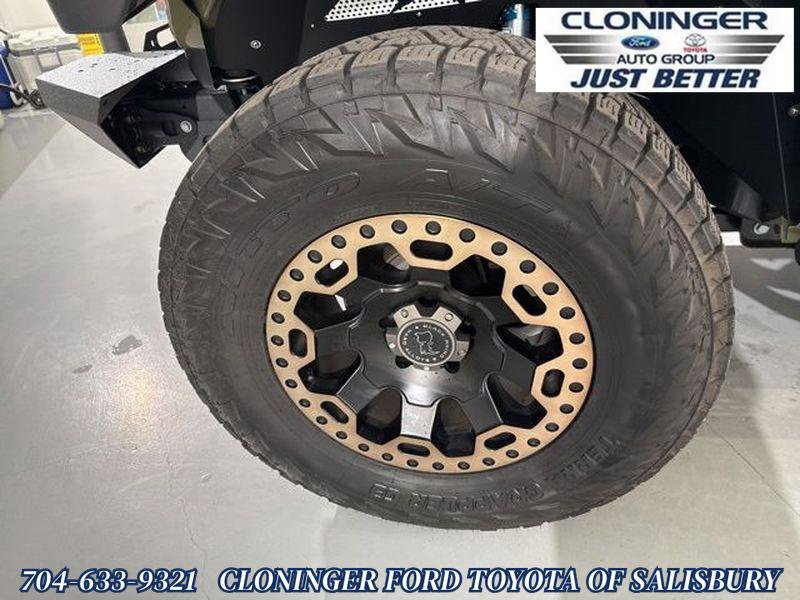 Used 2025 Jeep Wrangler Sport image 6