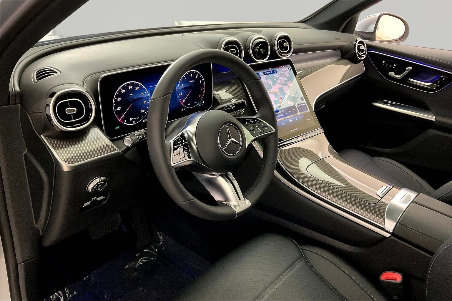 Certified 2025 Mercedes-Benz GLC 300 4MATIC image 17