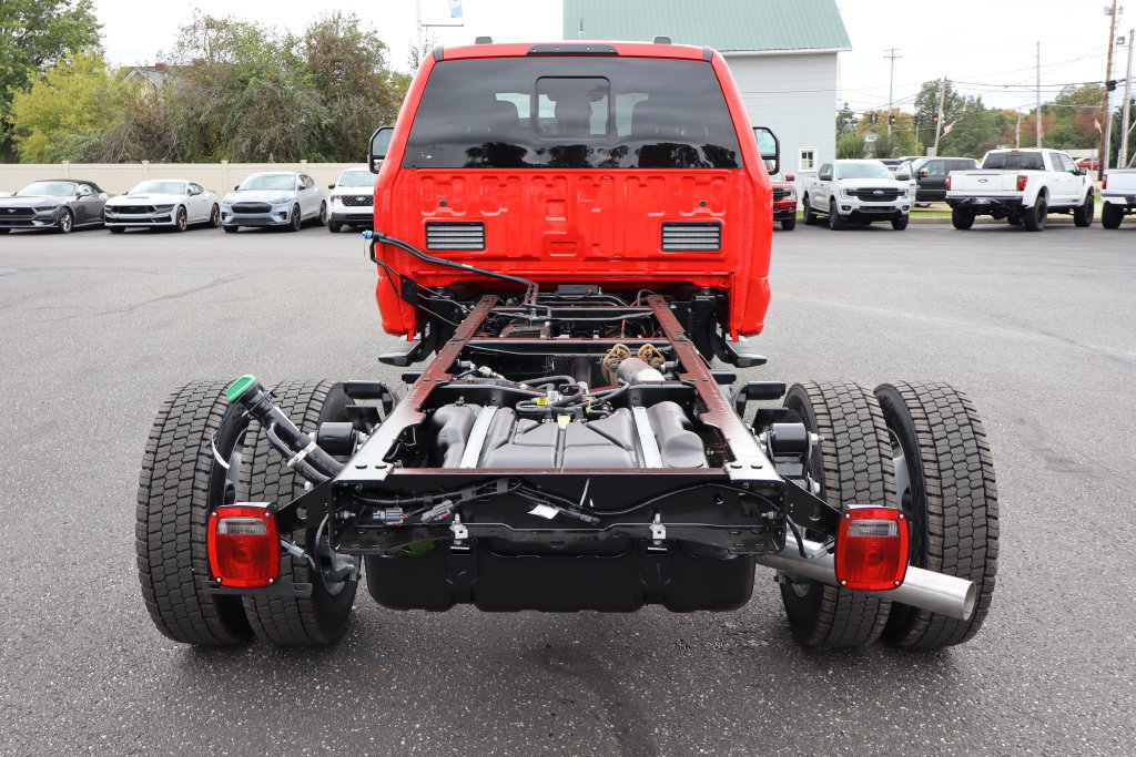 New 2027 Ford F550 4x4 Supercab Super Duty image 4