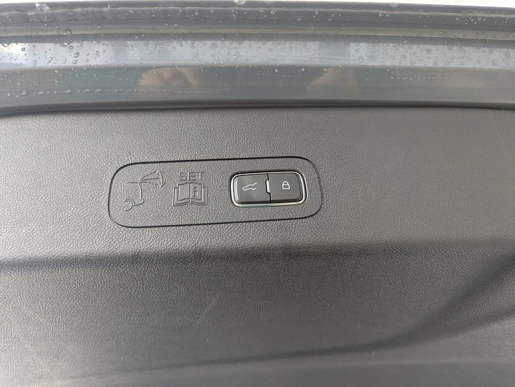 Used 2025 Lincoln Aviator AWD w/ Equipment Group 101A image 24