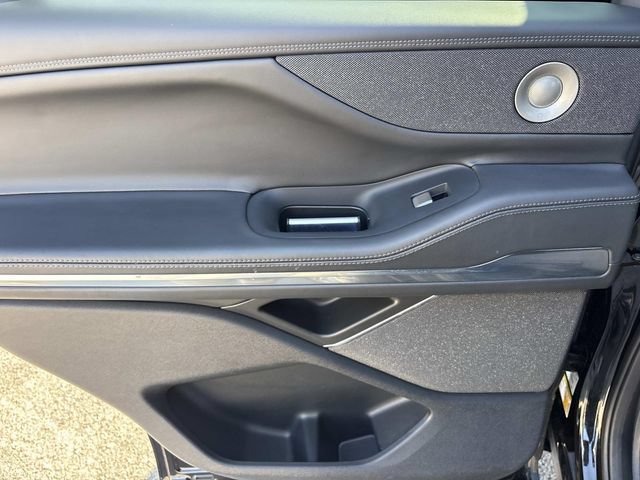 Certified 2025 Lincoln Navigator Reserve AWD/4WD image 20