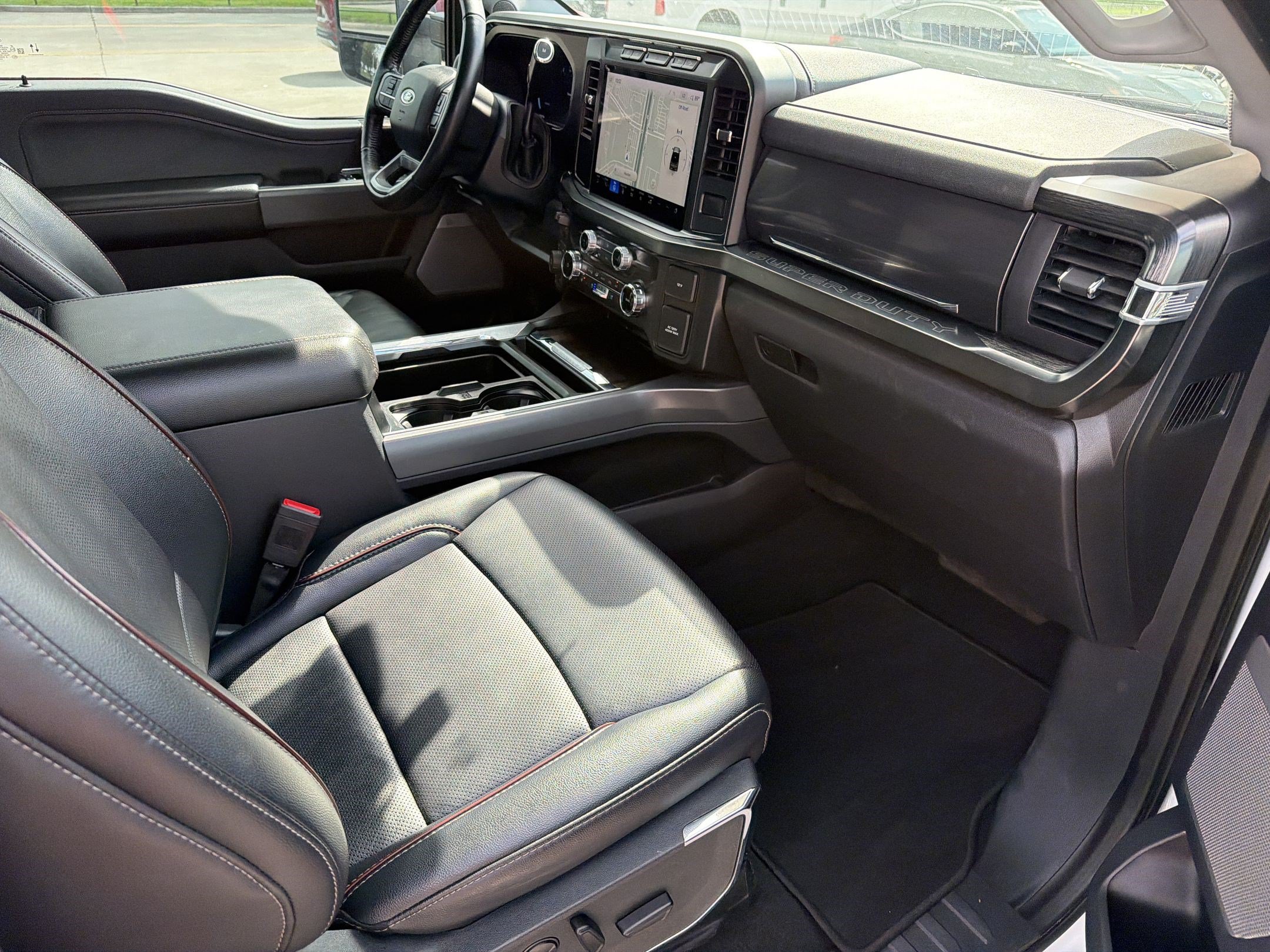 Used 2024 Ford F250 Lariat w/ Chrome Package AWD/4WD image 31