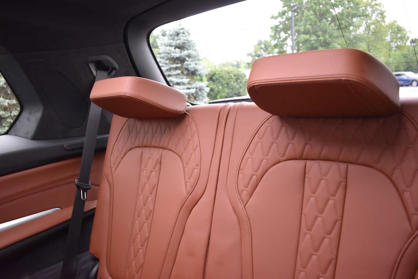 Used 2025 BMW X7 M60i w/ Executive Package AWD/4WD image 12