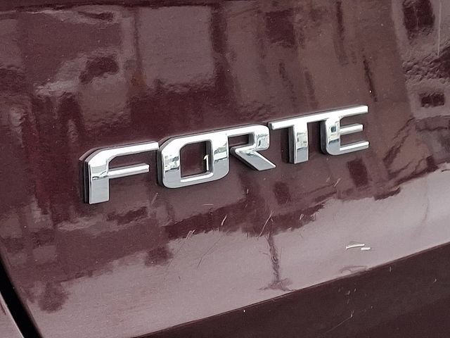Used 2018 Kia Forte LX FWD image 27