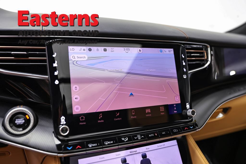 Used 2025 Jeep Grand Wagoneer Series III w/ Rear Seat Video Group 1 AWD/4WD image 18