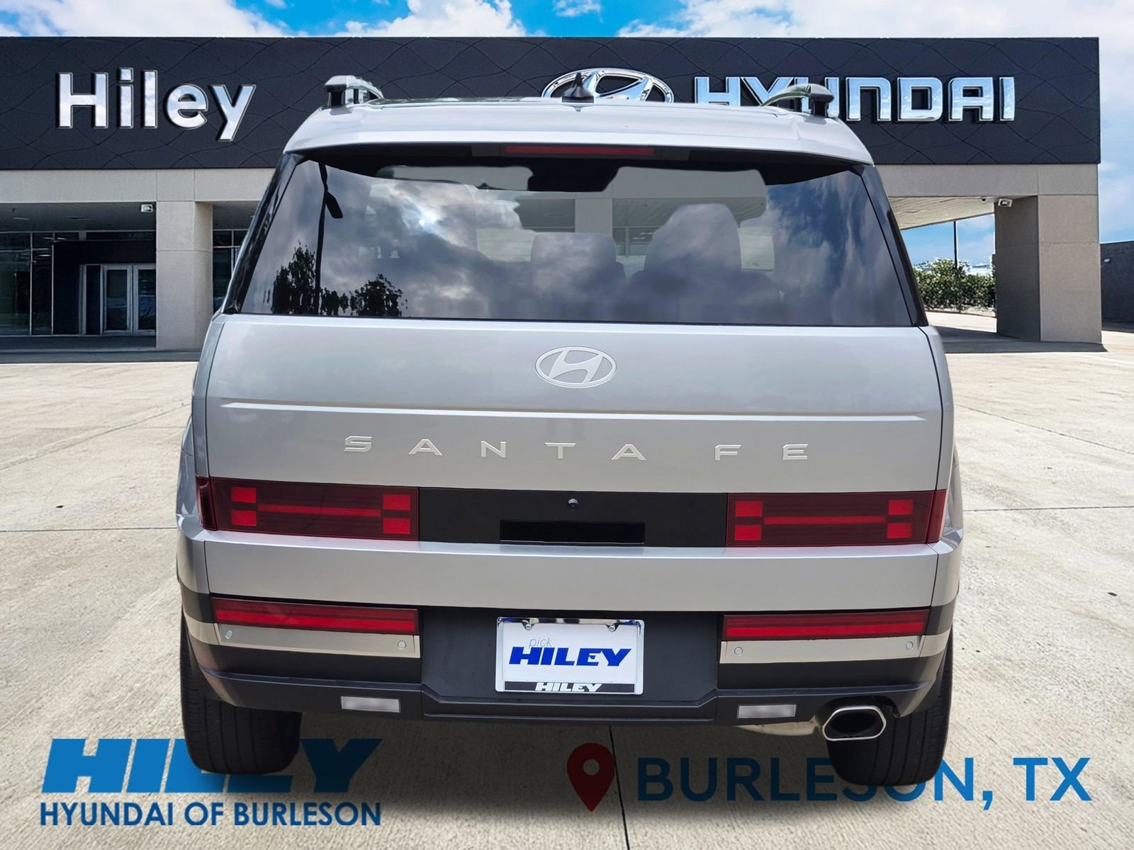 Used 2024 Hyundai Santa Fe Limited FWD image 6