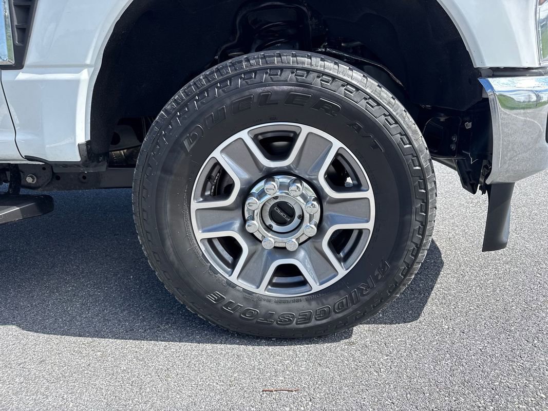 Used 2025 Ford F350 Lariat w/ Camper Package AWD/4WD image 33